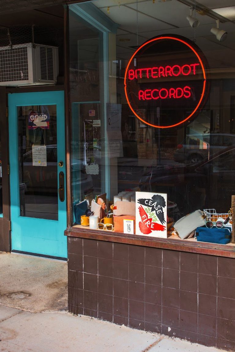 shop 1045 2 768x1152