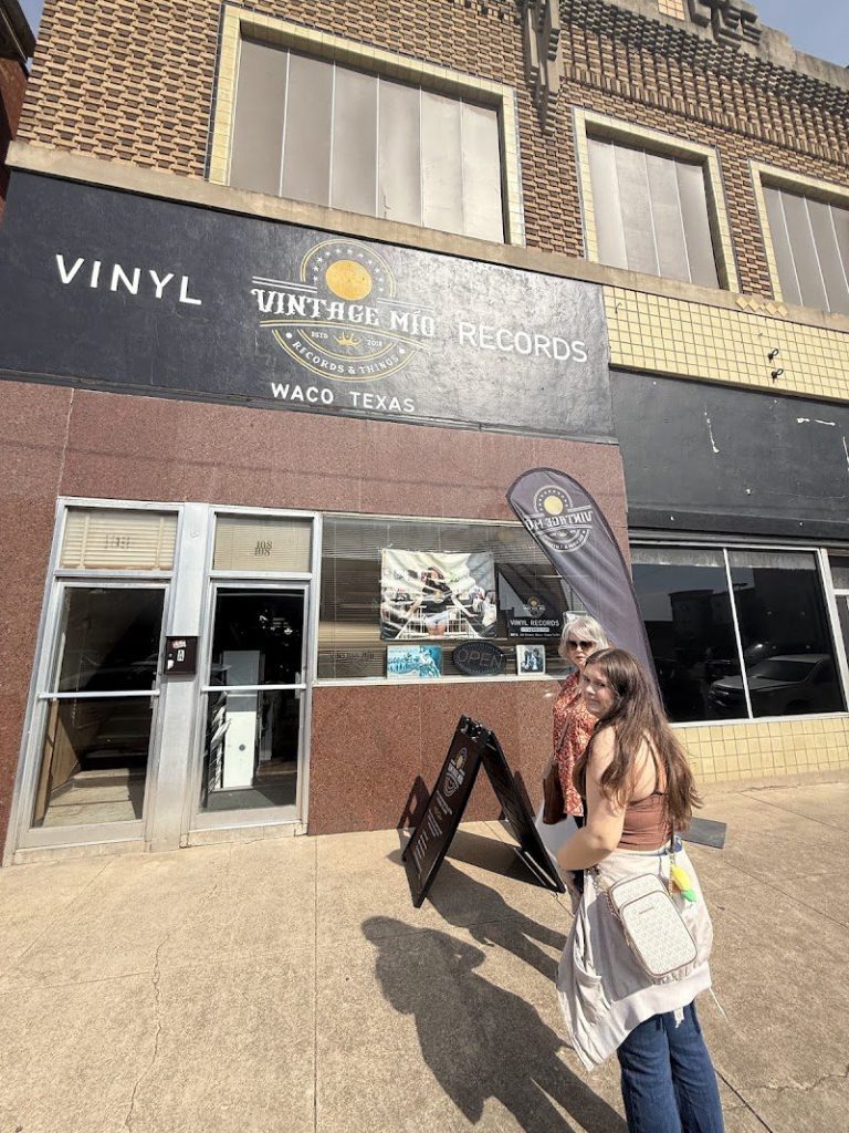 shop 1131 2 768x1024